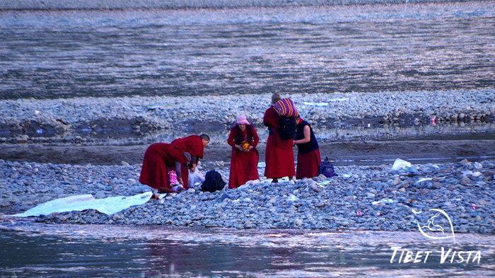 Bath in the Lhasa River during the Bathing Festival.
