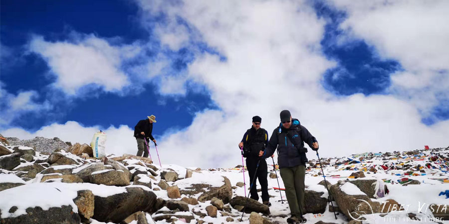 Carefully navigating the slopes of the arduous Mount Kailash Kora Trek