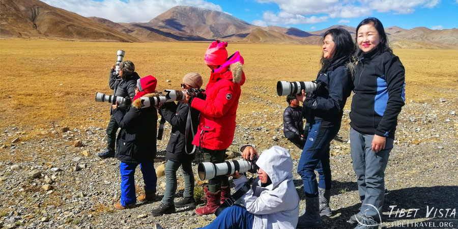 Getting some photos in Ngari in western Tibet