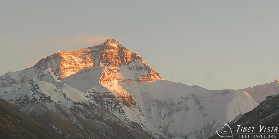 sunrise on mount Everest