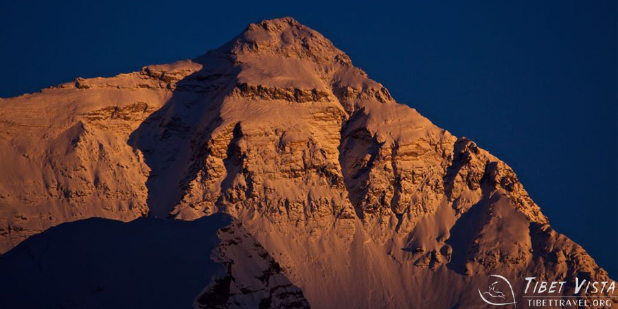 sunrise on mount Everest
