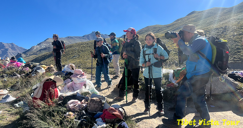 Enjoy the landscapes during the Mt. Kailash trek