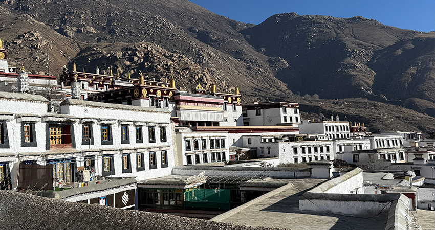 Explore Tibet monastery and culture