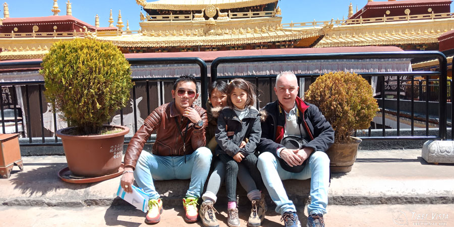 A sunny day with fewer tourists in Jokhang Temple of downtown Lhasa