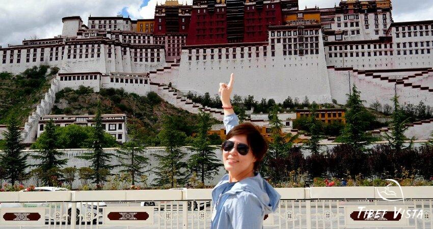 fortress-like potala palace in lhasa
