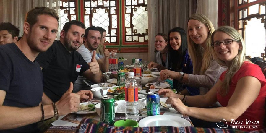 eating in lhasa