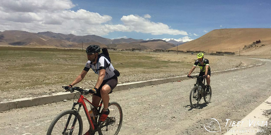 Tibet Bike Tour