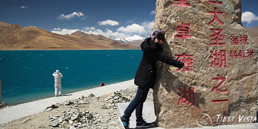  Female travel in Tibet