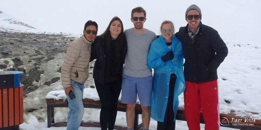 way to namtso lake via nagenla pass