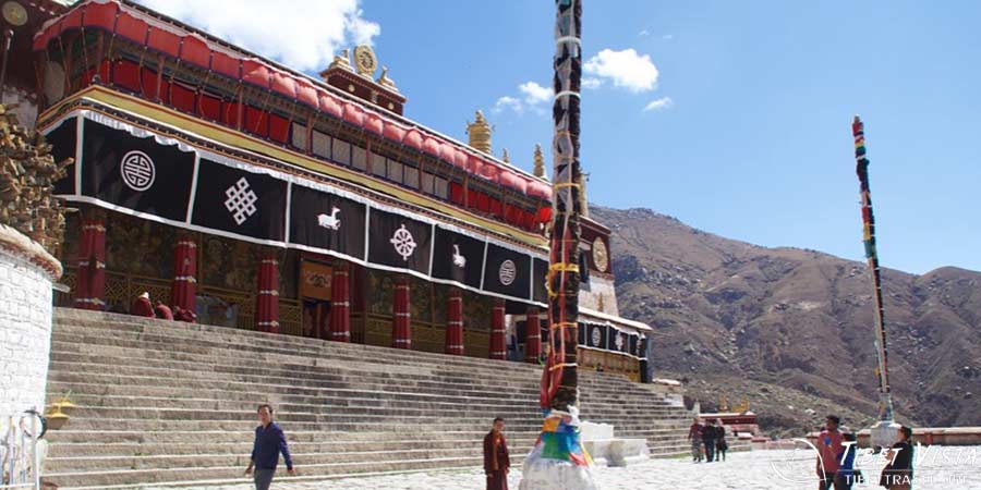  Drepung Monastery 