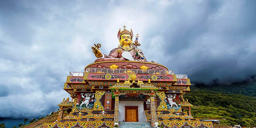  Statue of Padmasambhava 