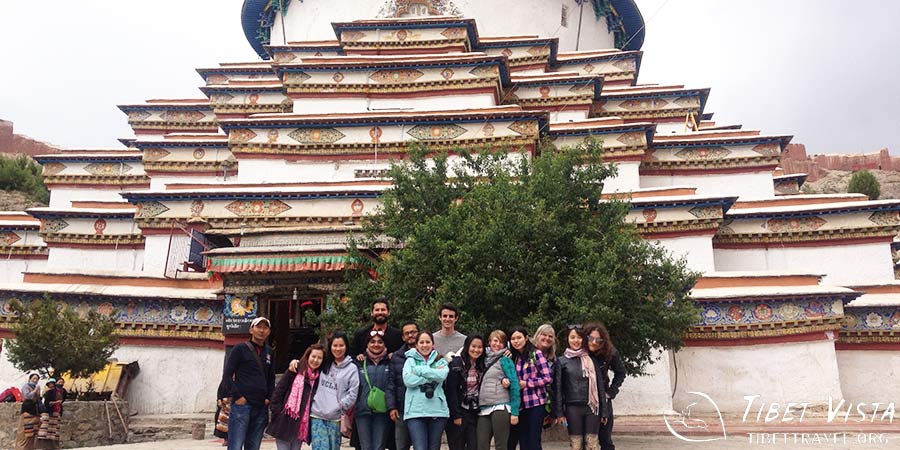  Kumbum Stupa image