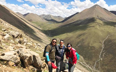 Tired of Stereotyped Visits in Downtown Lhasa? Just Go for the Trek from Ganden to Samye