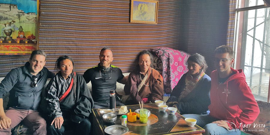 shigatse tibetan family