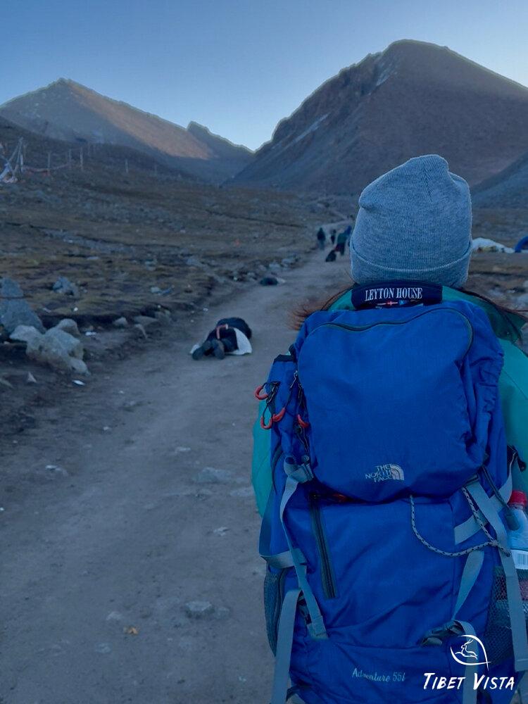 Trek Mt.Kailash pilgrimage alongside Tibetan pilgrims