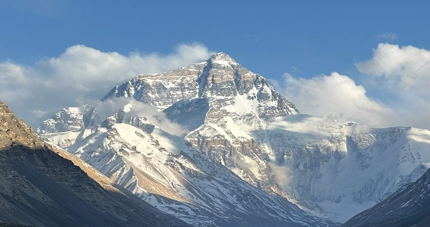 Mount Everest Clear View in April