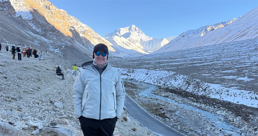 Tourist at base of Mt Everest Tibet