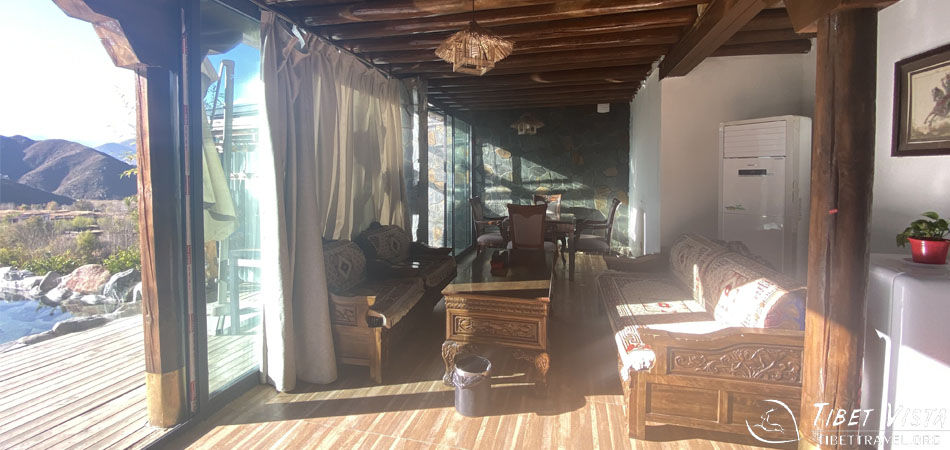 Stunning veranda overlooking the Sunshine Valley