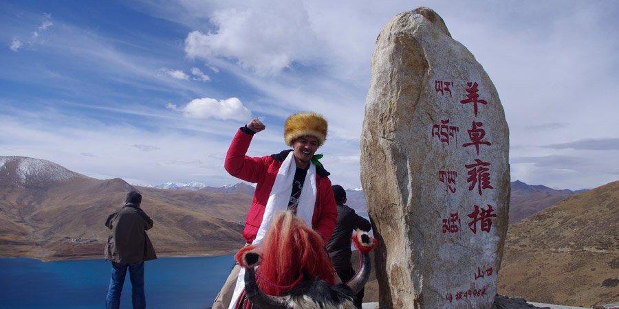 Yamdrok Lake