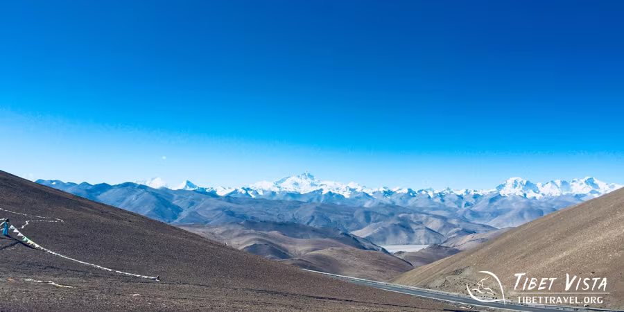  Autumnal landscapes in Tibet