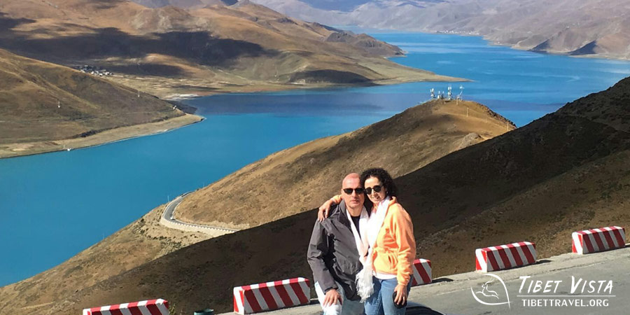  Autumnal landscapes in Tibet