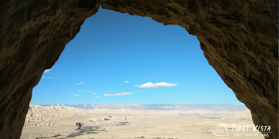  Autumnal landscapes in Tibet