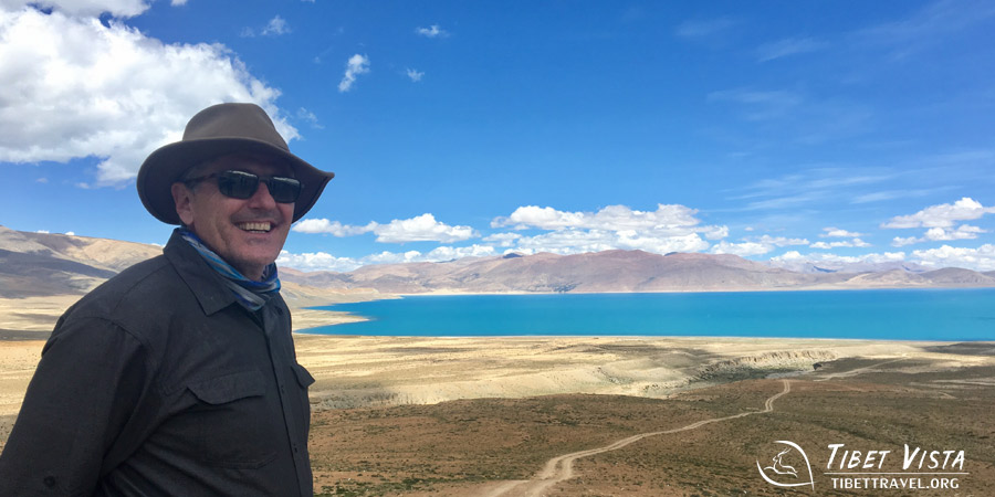  Autumnal landscapes in Tibet