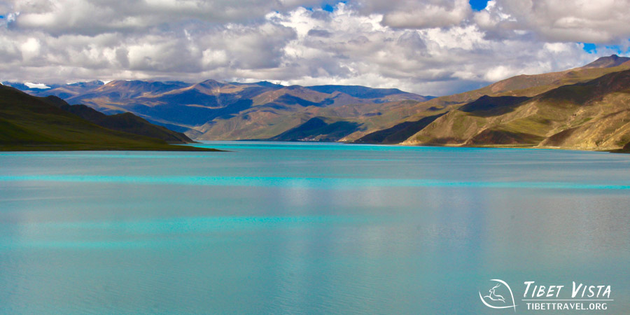  Autumnal landscapes in Tibet
