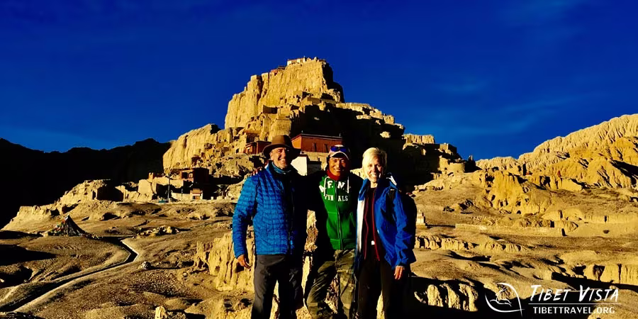 Autumnal landscapes in Tibet