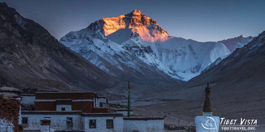  Autumnal landscapes in Tibet