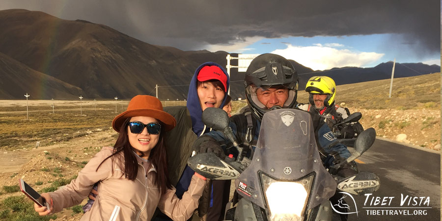  Autumnal landscapes in Tibet