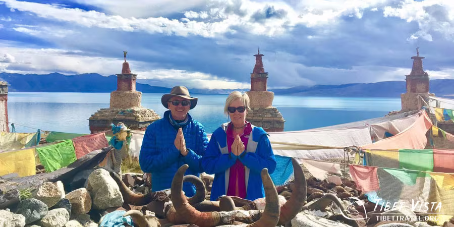  Autumnal landscapes in Tibet