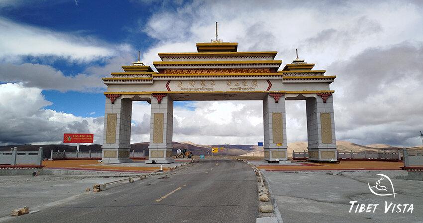 Road to Zhangmu Port