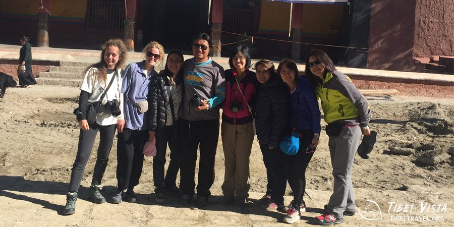 Tour Palcho Monastery