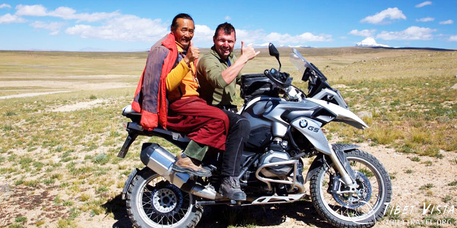 Motorcycling tour in Tibet