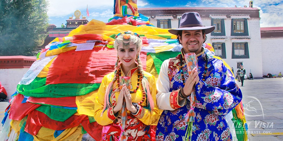 special 博物館クラス　tibet dress The Authentic Tibetan Experience: Explore in Beautiful Traditional