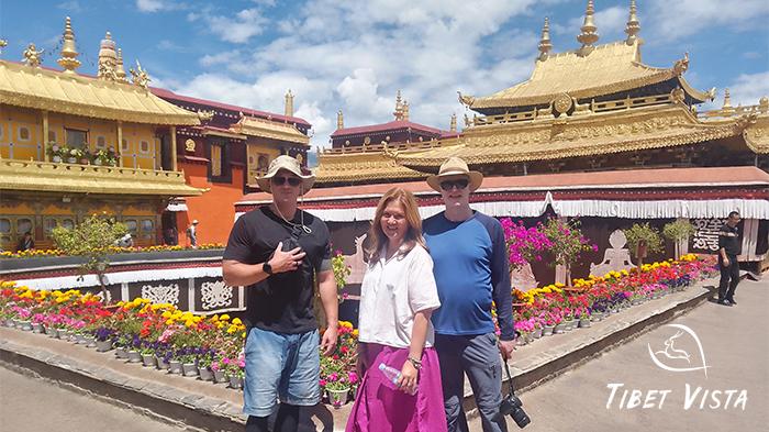 Our guests visit at Jokhang monastery during Shoton Festival.