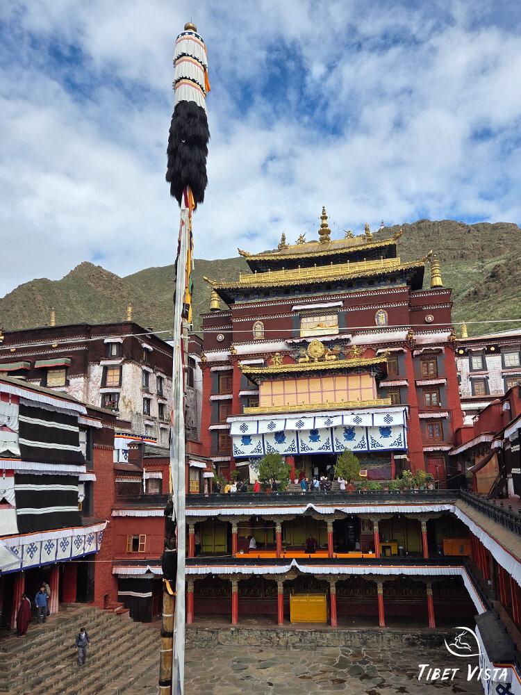 Tashilhunpo Monastery in Shigatse