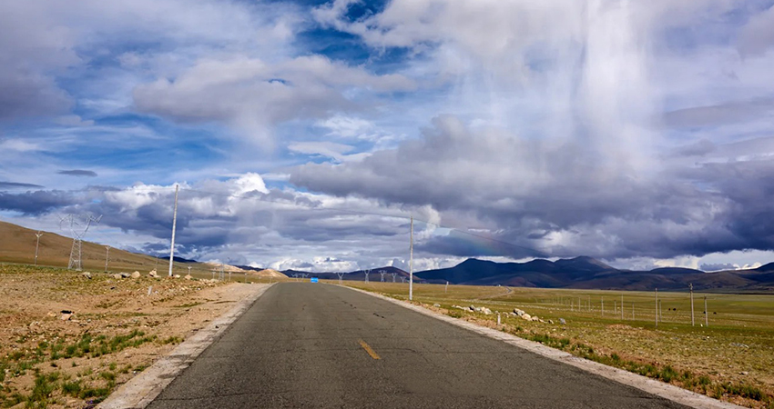 The road conditions in Tibet