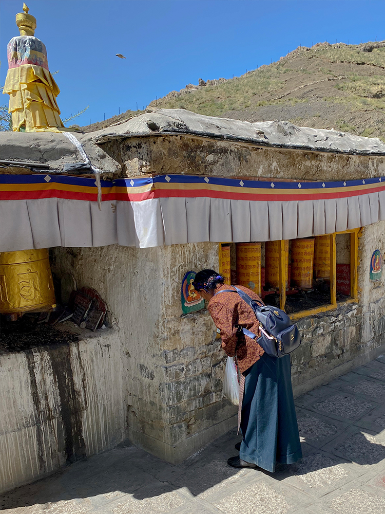 Tibetan cultural experience