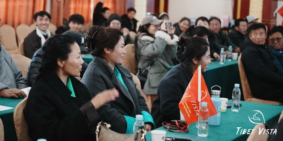 Tibet Vista&rsquo;s tour guide team