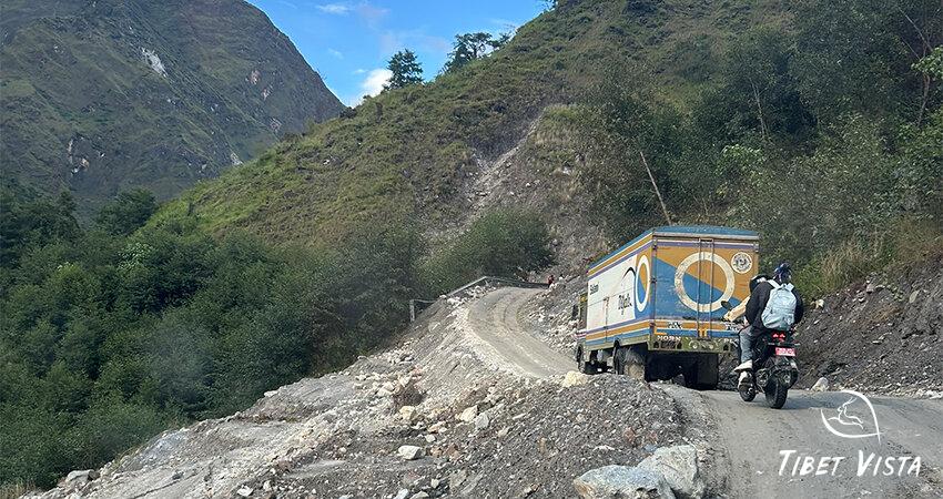 The windy road at Nepal side