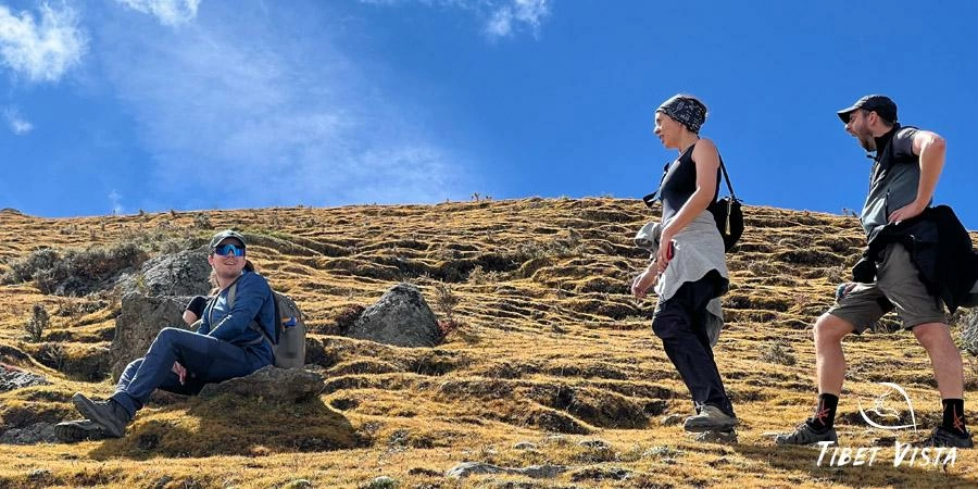 The Beauty of Tourist Experiences and Daily Tibetan Life