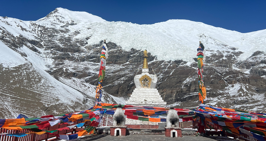 Visiting the Karola Glacier