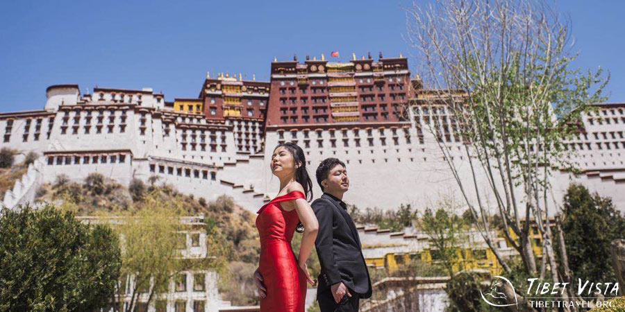 Wedding Photo Tour in Tibet