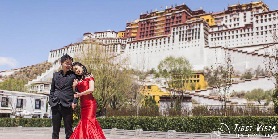 Wedding Photo Tour in Tibet