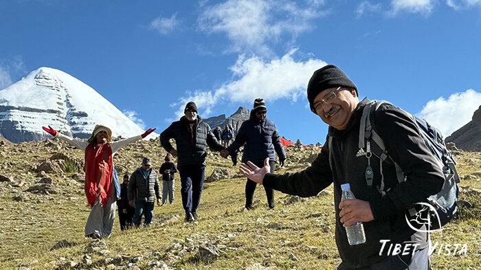Our beloved guests have a great time at Mt.Kailash.