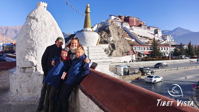 Amazing family photos taken from Chakpori, one of the best spots to capture the Potala Palace.