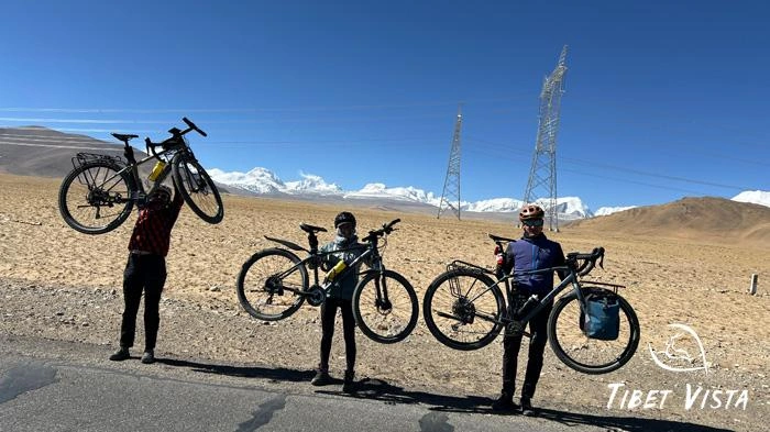 Our beloved customers thoroughly enjoyed this exciting Tibet biking tour.