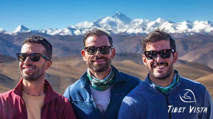Clear views of Mt.Everest at Gawula pass from Lhasa to Everest Base Camp.